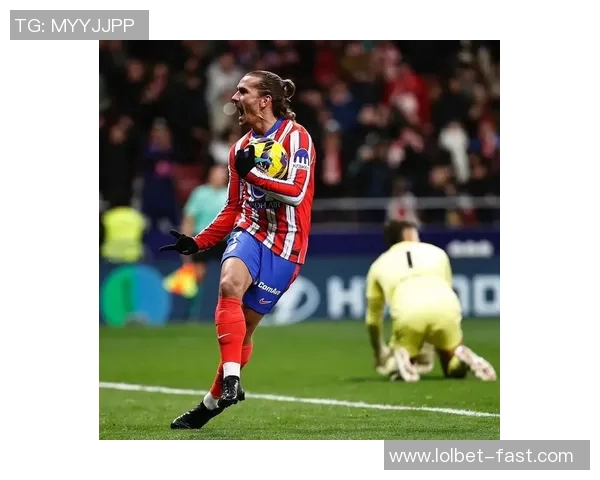 西甲激战巴黎圣日耳曼绝杀里昂补时进球引爆全场激情