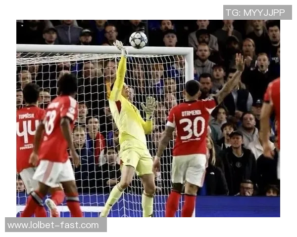 足总杯惊现冷门多特蒙德逆转本菲卡红牌事件引发全场热议