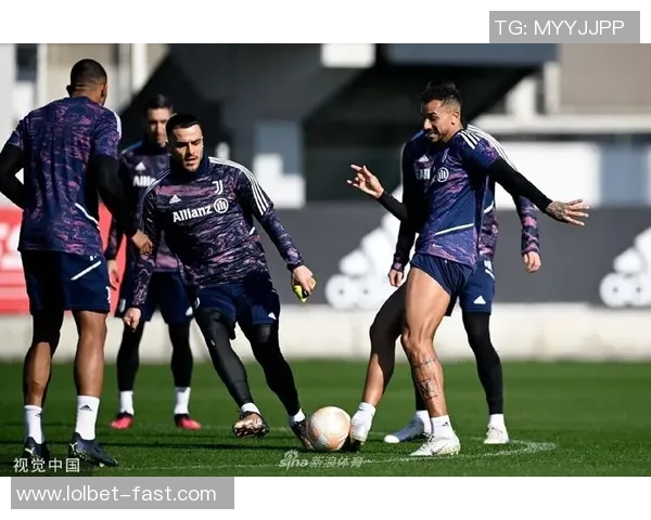 欧联杯激战：拜仁与尤文图斯战成平局补时进球引发全场狂欢