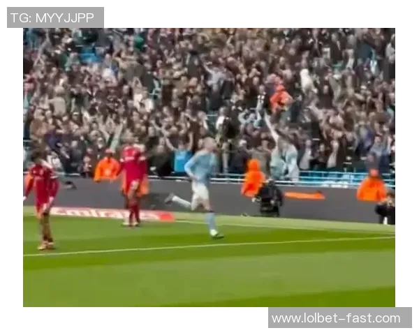 世界杯精彩对决利物浦逆转曼城帽子戏法点燃全场激情