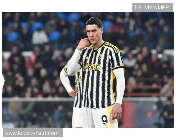 友谊赛精彩回顾：那不勒斯险胜多特蒙德引发全场热烈反响